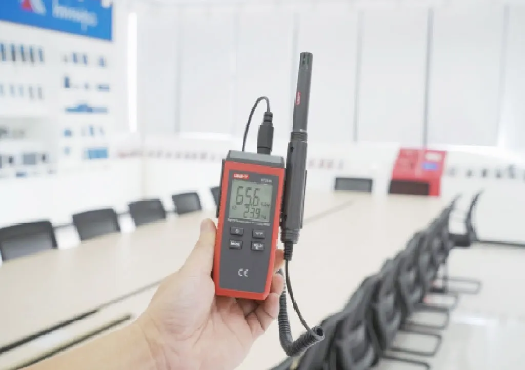 Thiết bị đo nhiệt độ, độ ẩm UNI-T UT333S.